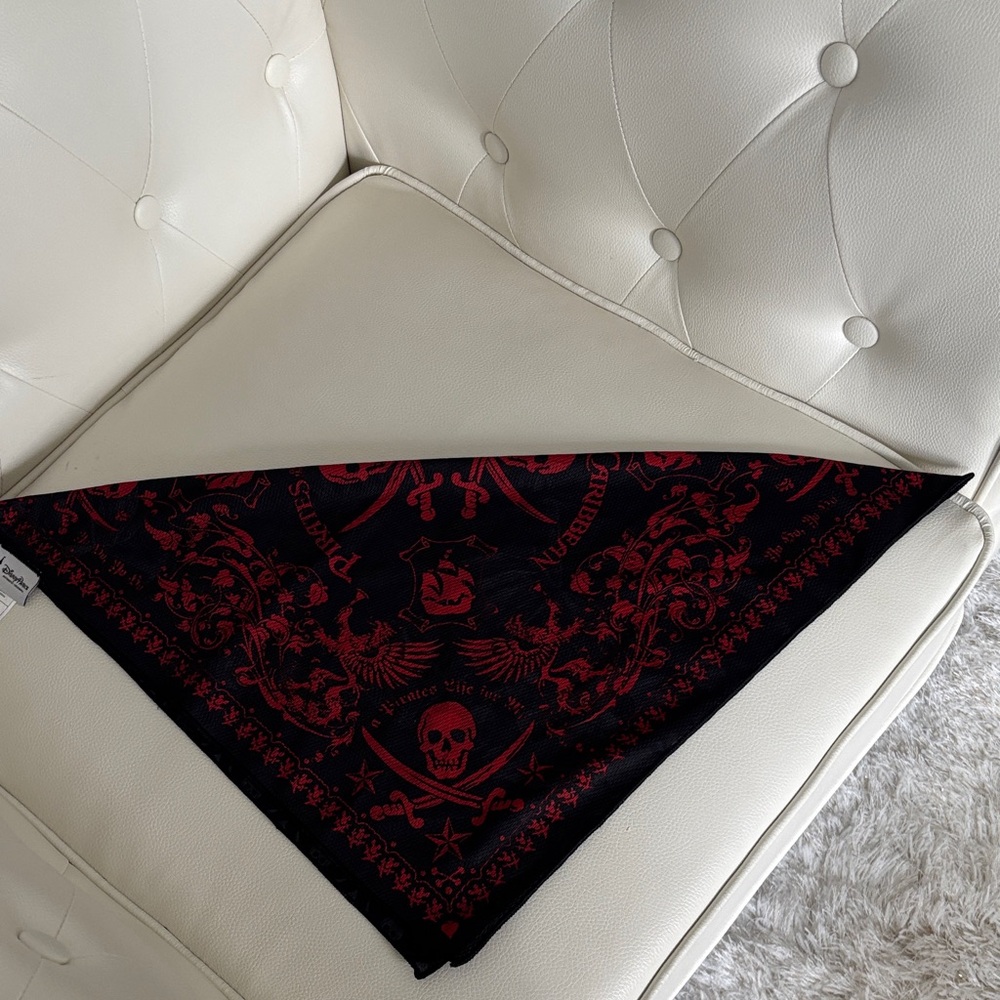 Pirates of the Caribbean Black & Red Skull Disney Scarf with Double Sided Spades - Picture 9 of 11